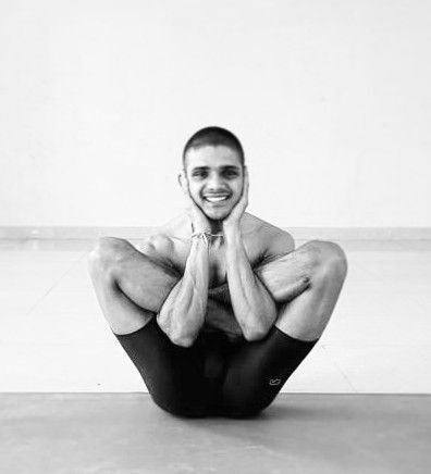 Ratnesh Singh - (Yoga & Ayurveda, Nutrition & Diet)