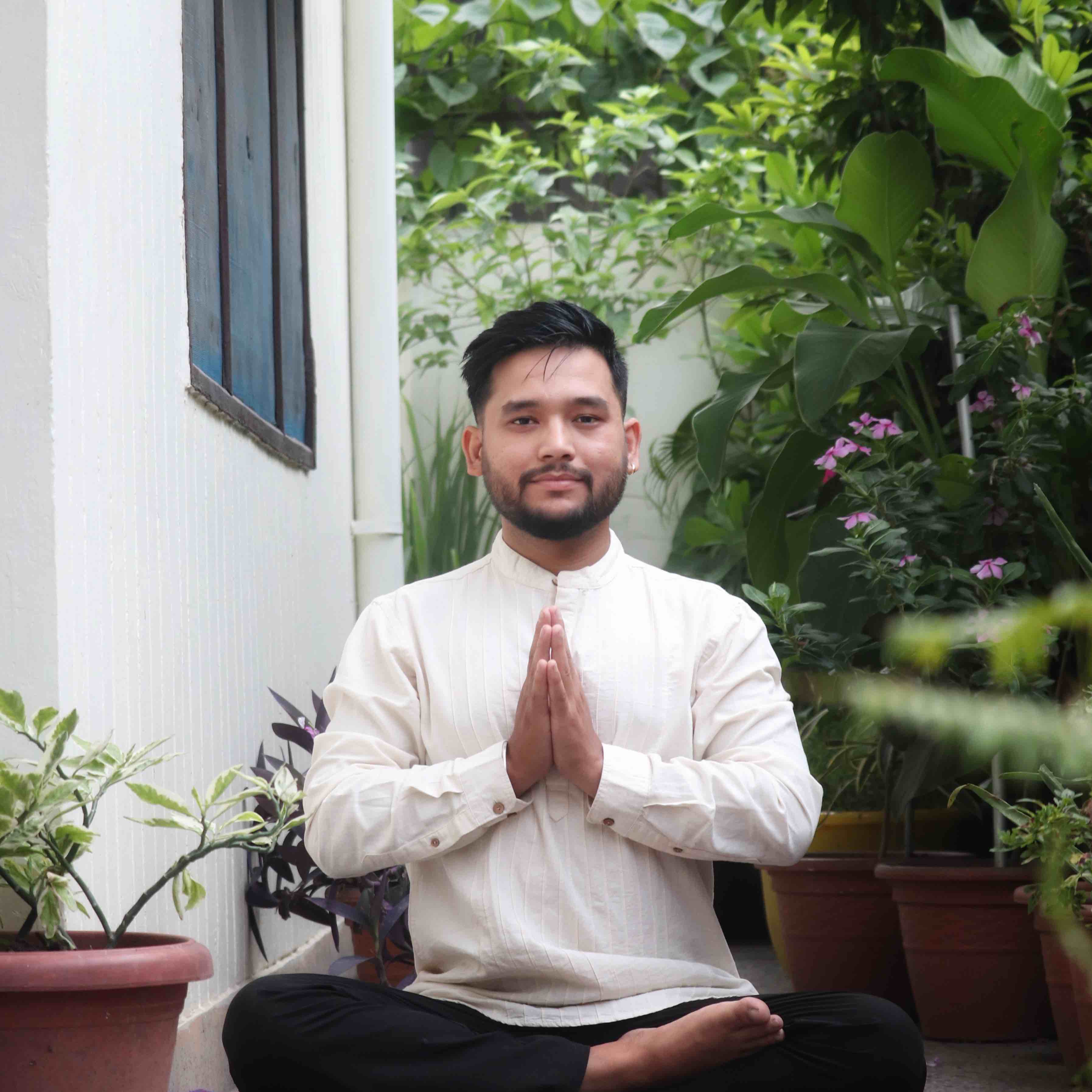 Abhishek Kandwal - (Hatha Yoga,Meditation & Breathwork,Power Yoga / Vinyasa,Prenatal Yoga)