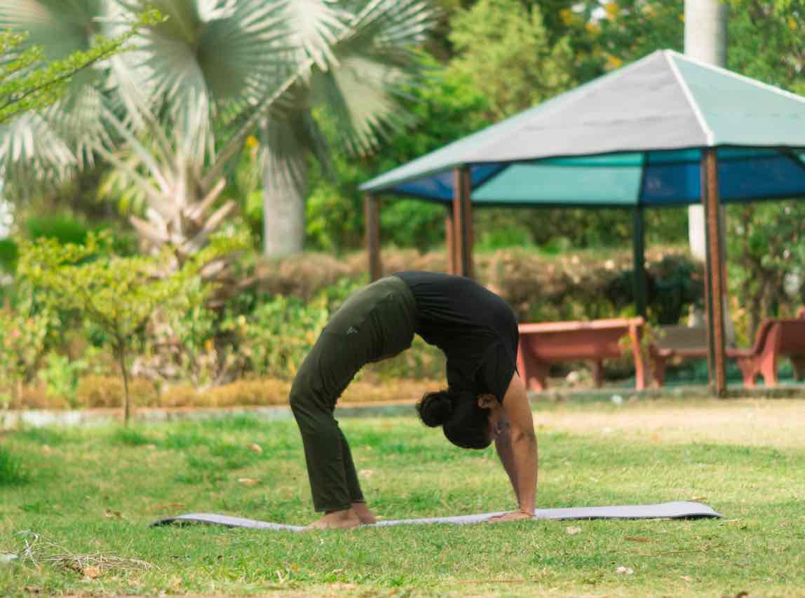 Saloni Shrivastava - (Body-Weight Conditioning, Functional / HIIT Training, Hatha Yoga, Meditation & Breathwork, Power Yoga / Vinyasa, Prenatal Yoga)