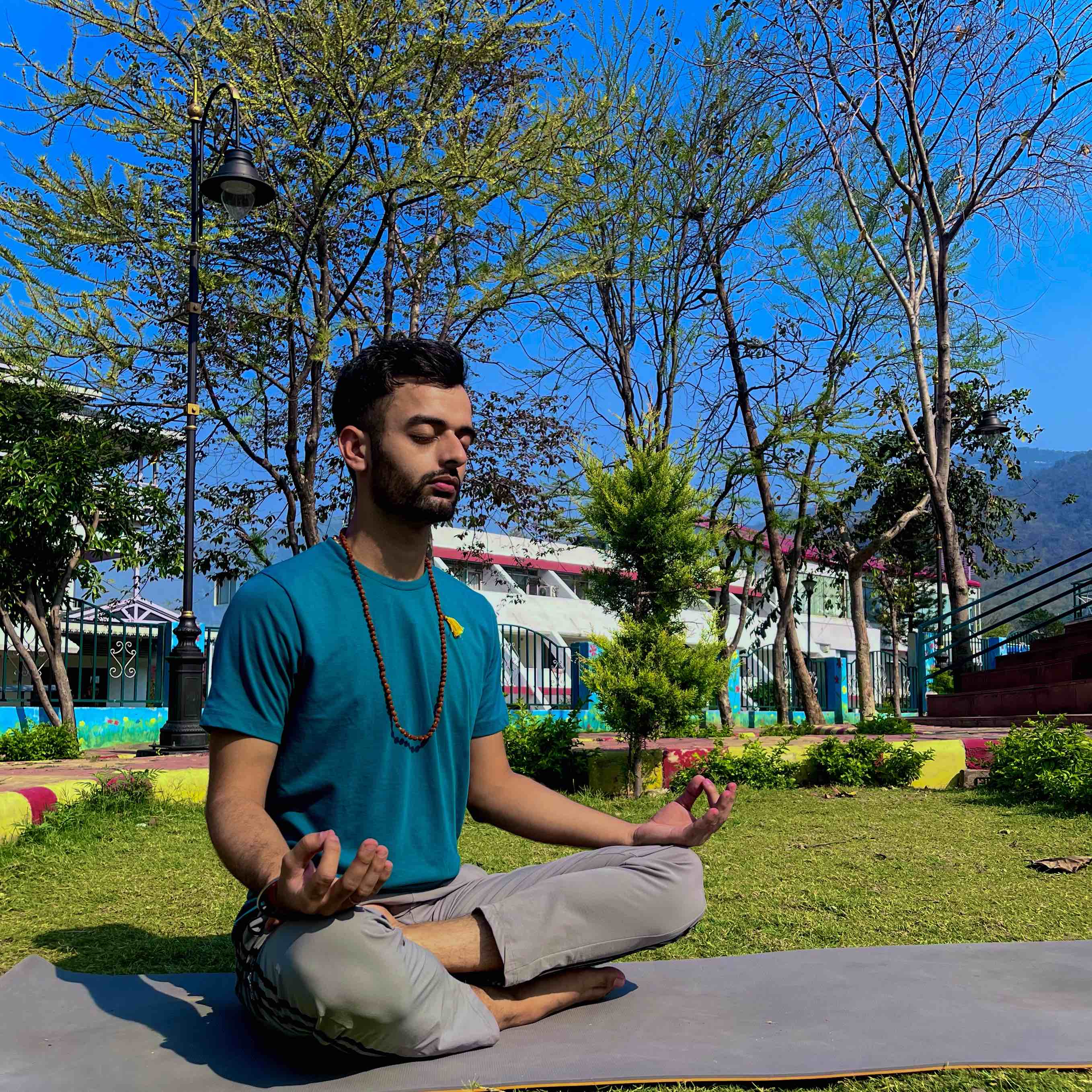 Rajat Malik - (Hatha Yoga,Meditation & Breathwork,Power Yoga / Vinyasa)