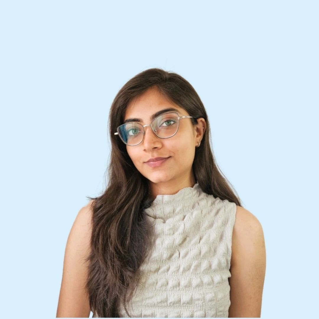 Dt Akshita Patel - (Yoga & Ayurveda, Nutrition & Diet, Women’s Health)