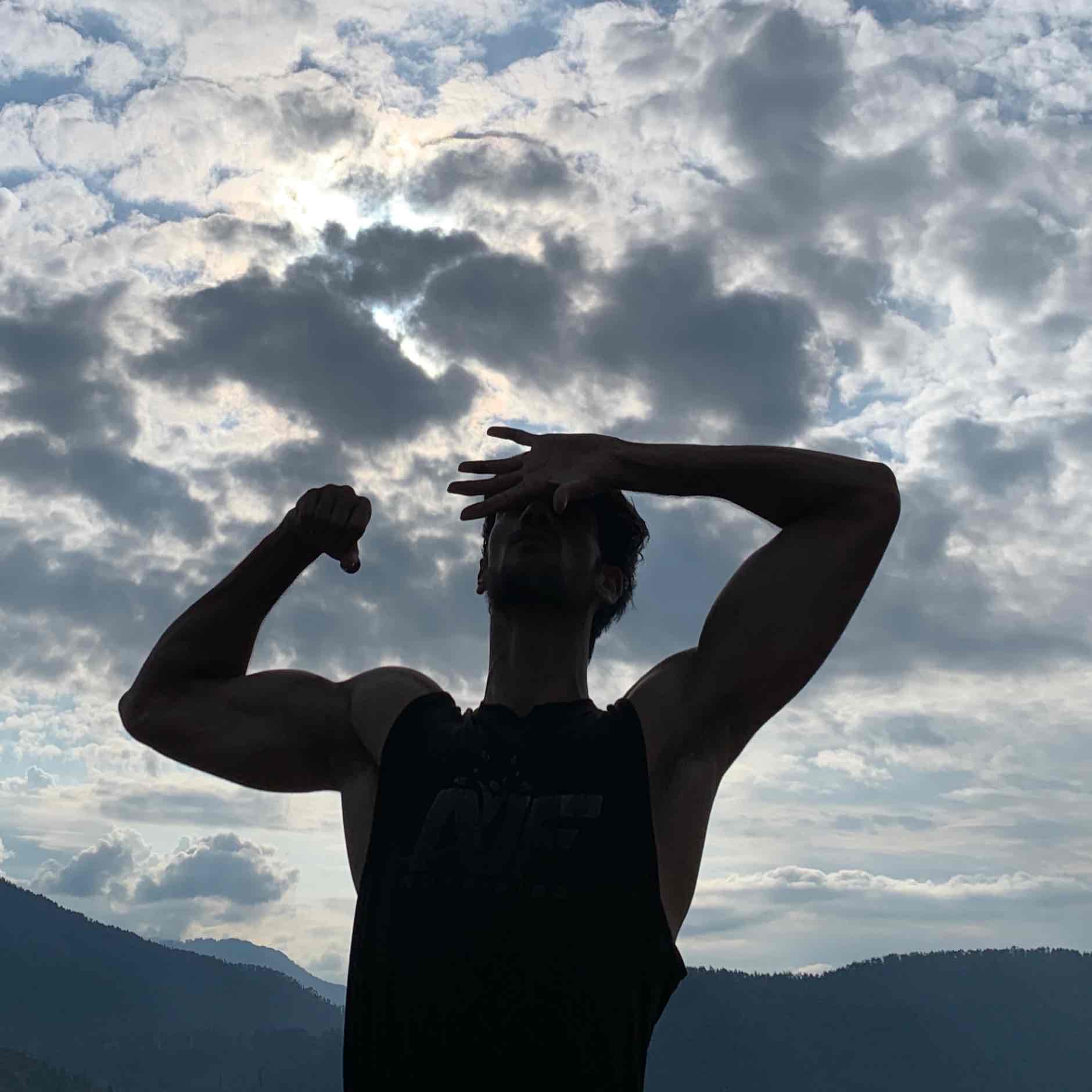 Faisal Khan - (Body-Weight Conditioning,Functional / HIIT Training,Sports & Fitness Nutrition,Weight-Loss Coach,Endurance Coach,Strength & Conditioning)