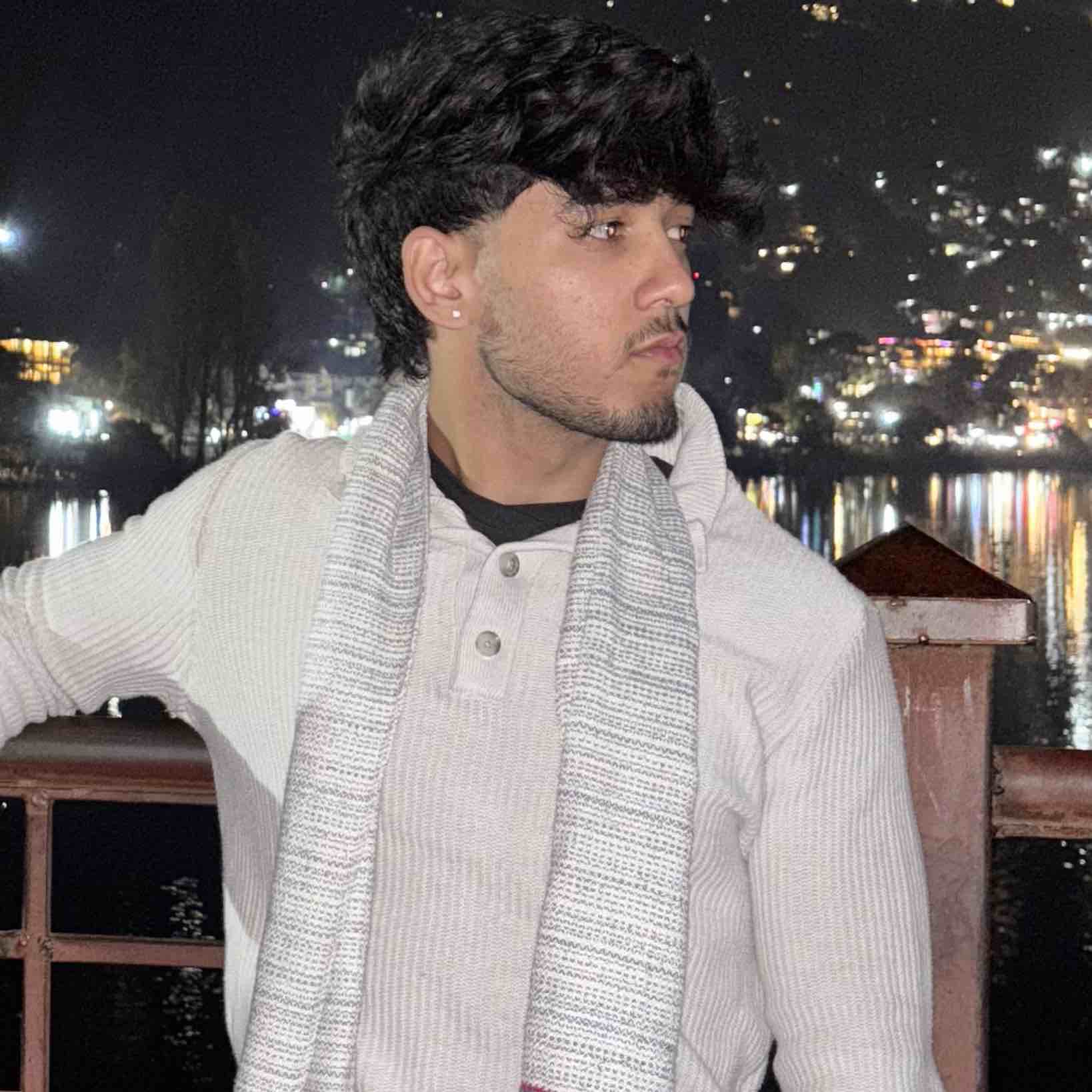 Shubham Kandari - (Body-Weight Conditioning, Plant-Based Nutrition, Sports & Fitness Nutrition, Weight-Loss Coach)