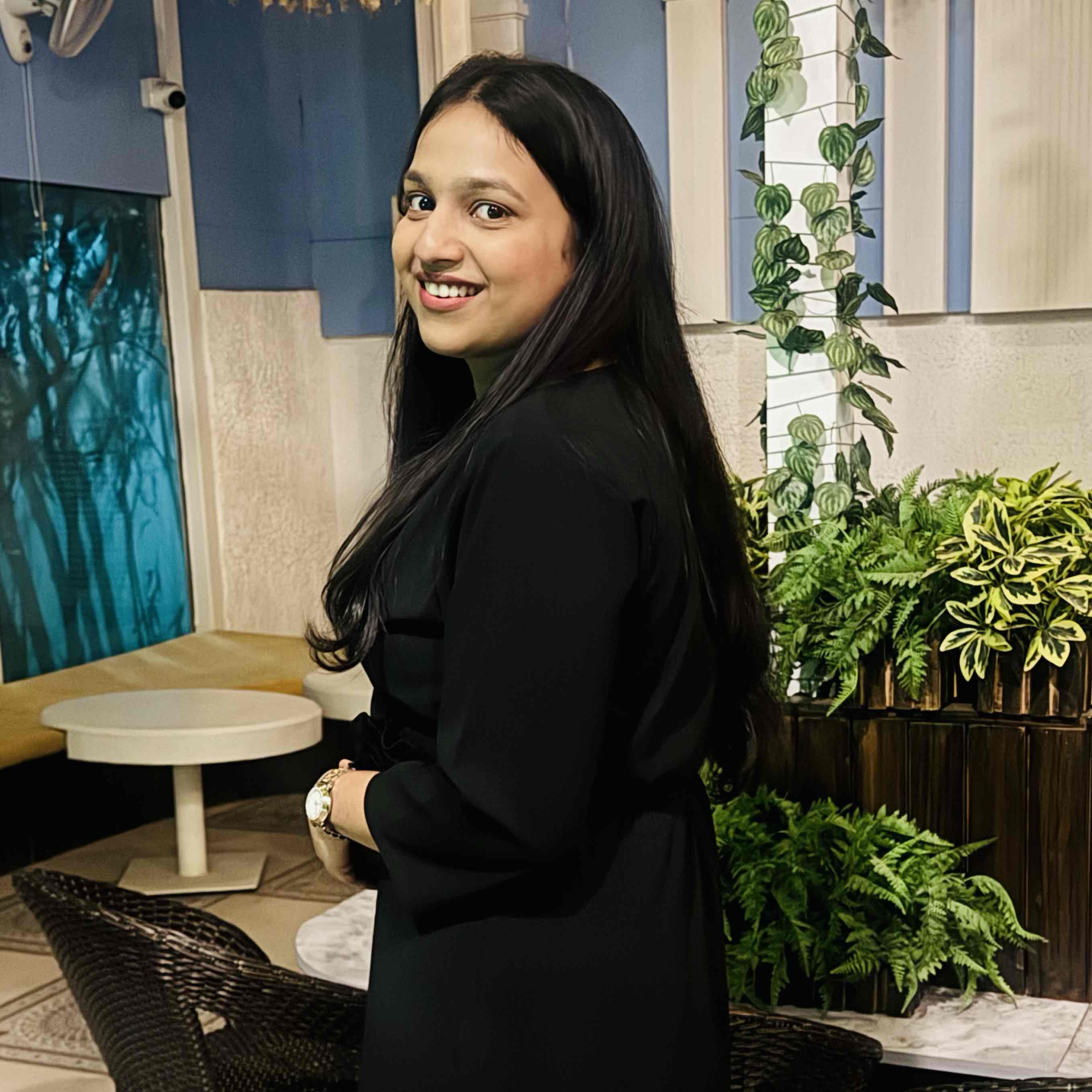 Bhavika - (Gut-Health Dietitian,Plant-Based Nutrition,Weight-Loss Coach,Menopause Wellness Coach,PCOS Support (nutrition))