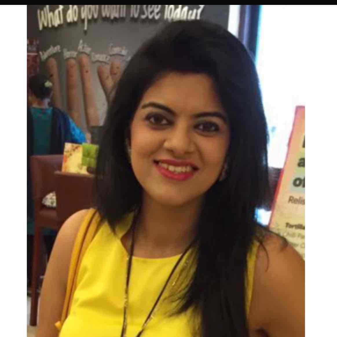 Nehha Mahajan - (Fitness Nutritionist)